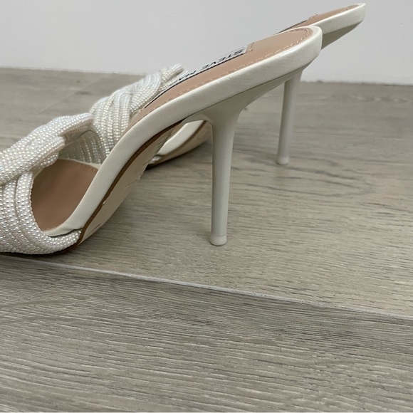 Steve Madden applaud white beaded heels sandals - Picture 8 of 9